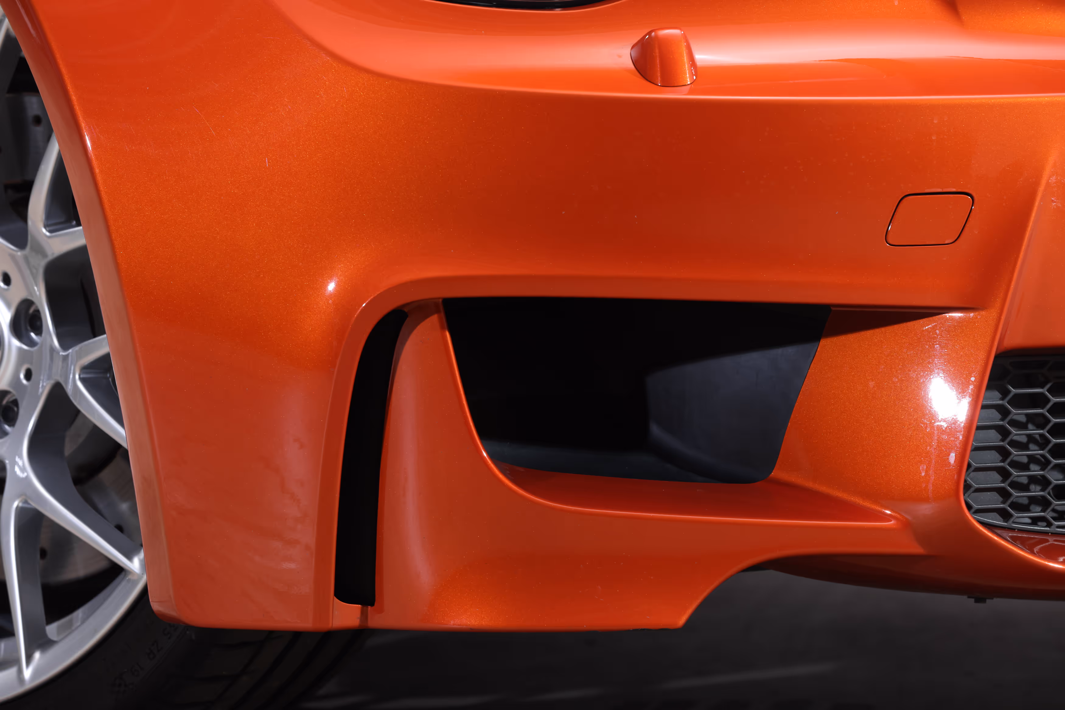 2011 BMW 1M - Image 11