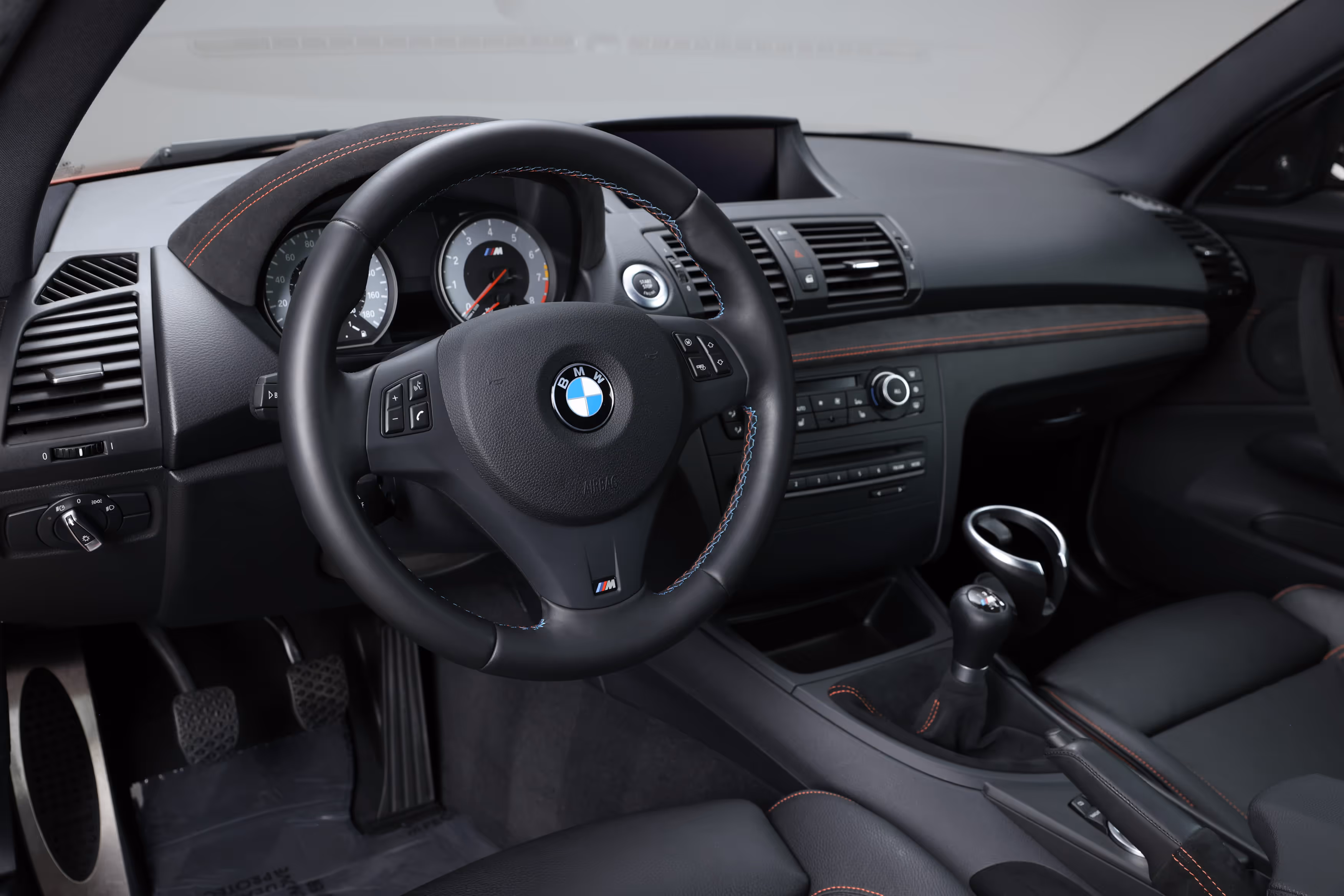 2011 BMW 1M - Image 47