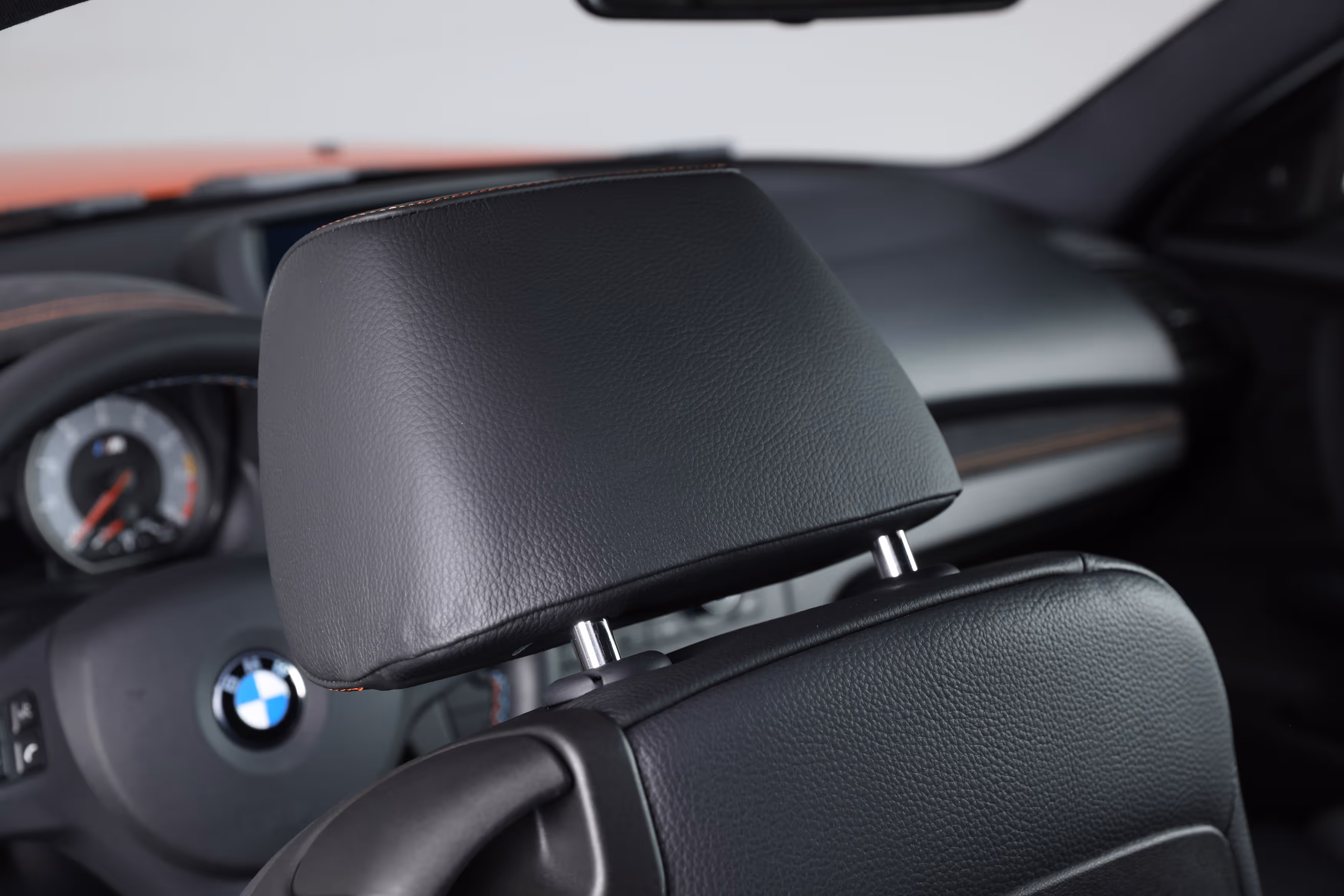 2011 BMW 1M - Image 75