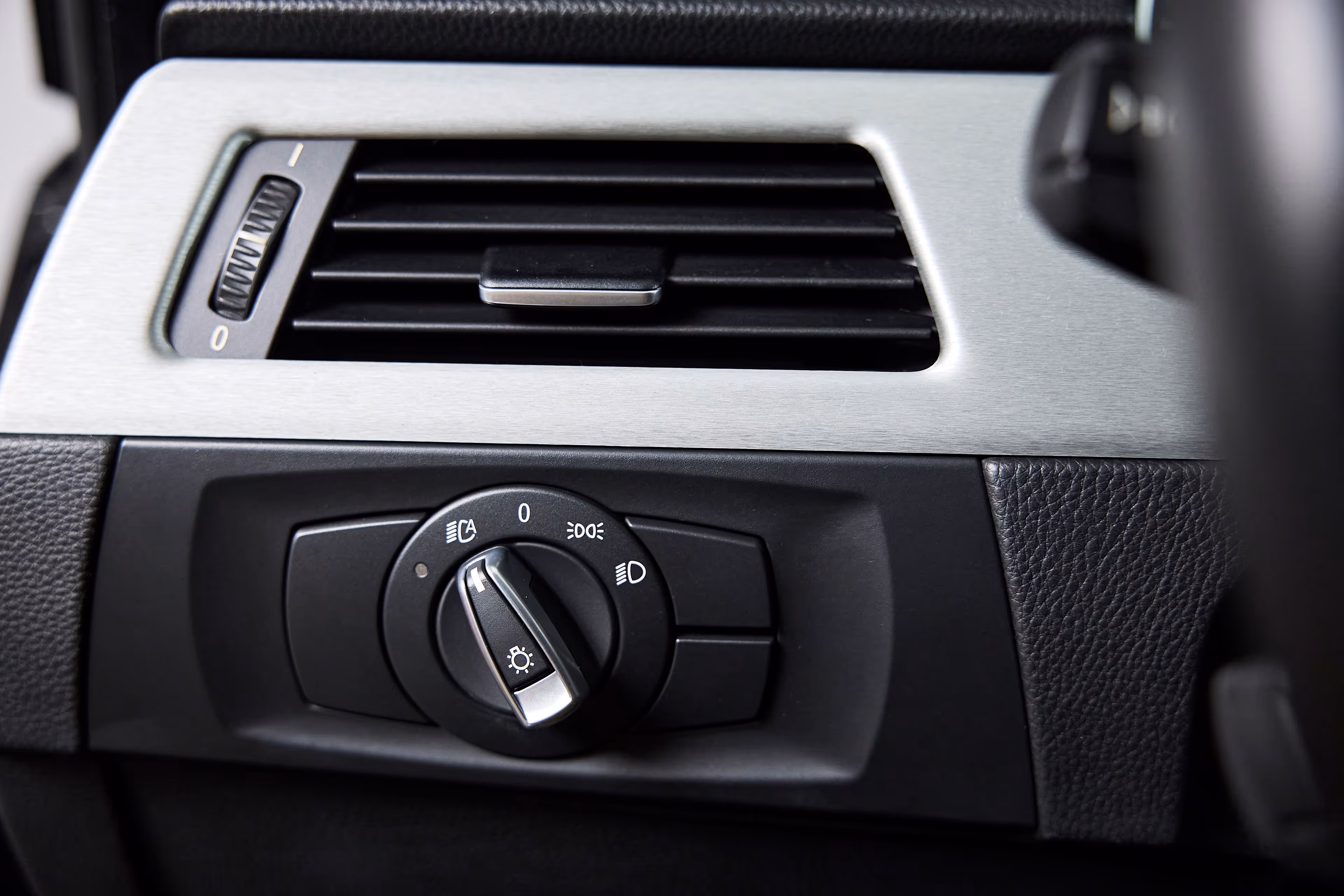 2011 BMW E92 M3 - Image 46