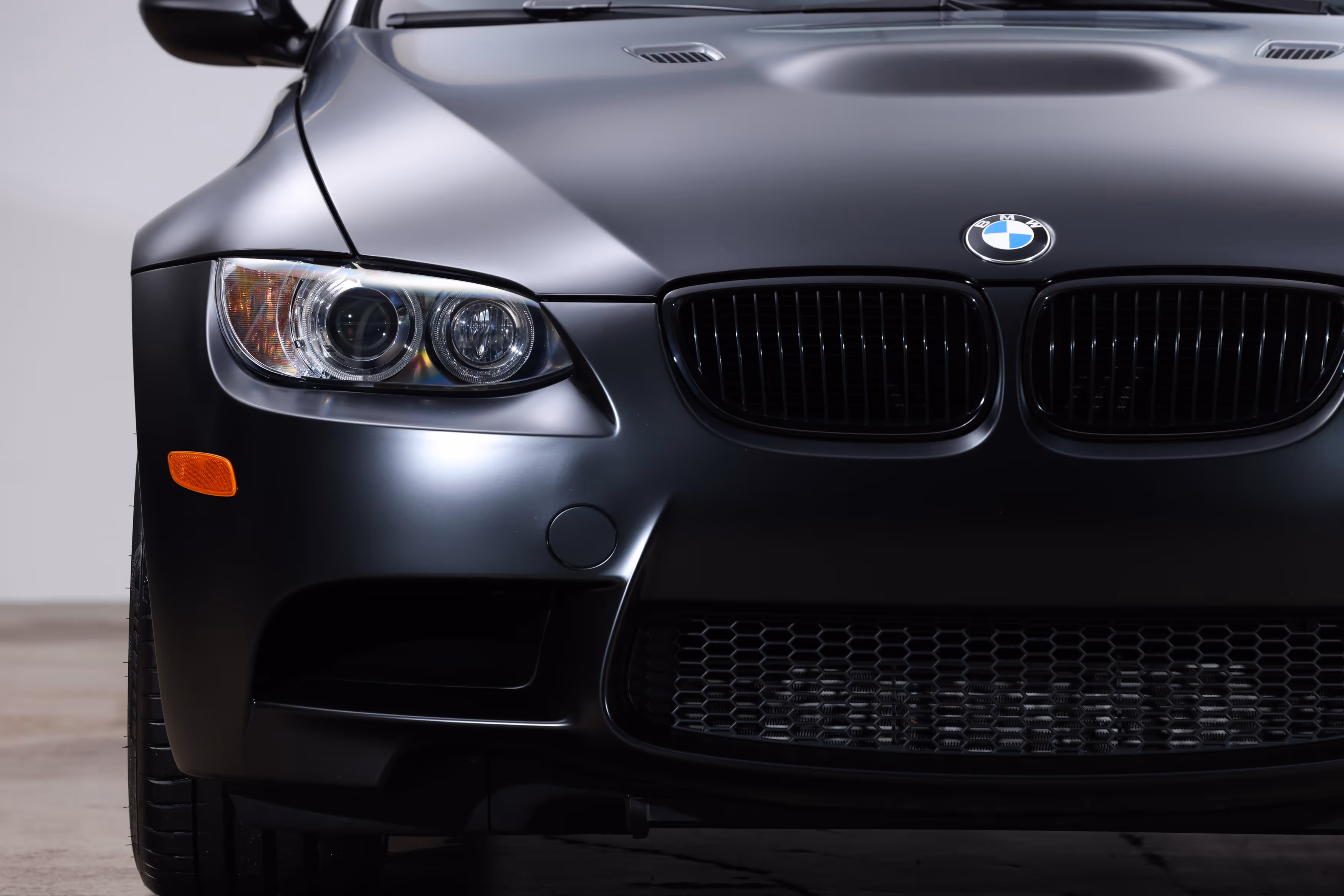 2011 BMW E92 M3 - Image 10