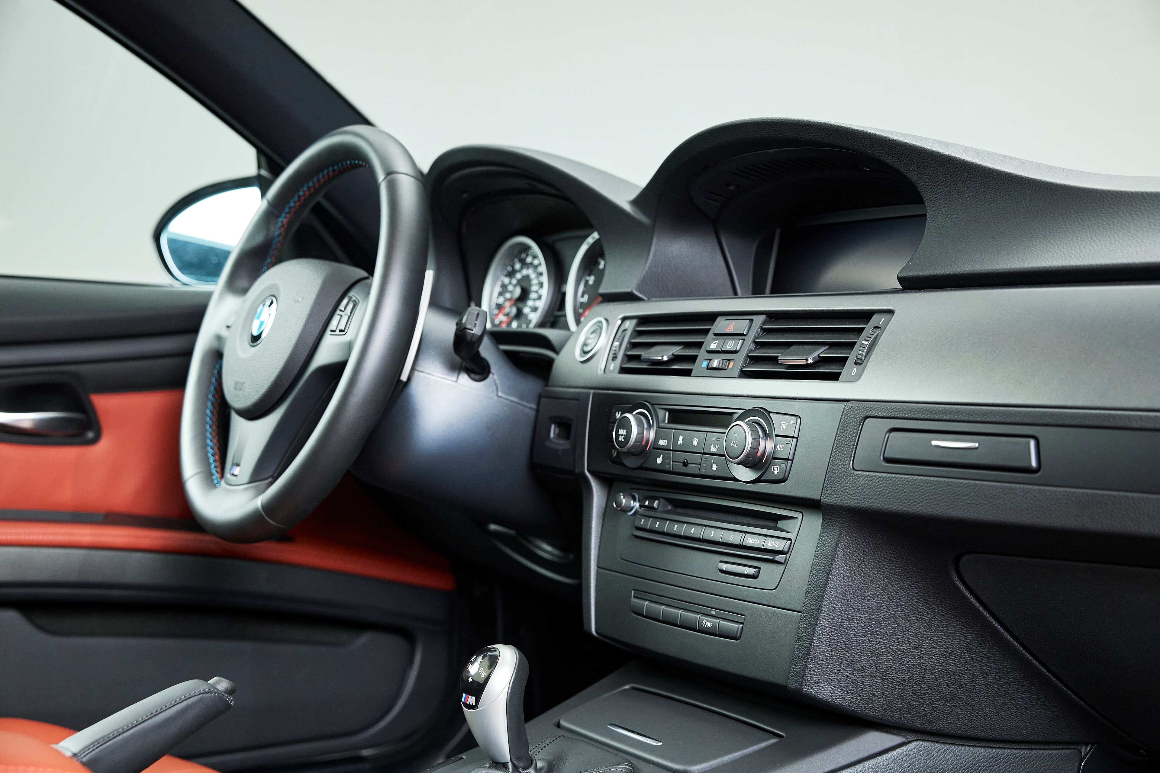 2013 BMW E92 M3 - Image 74