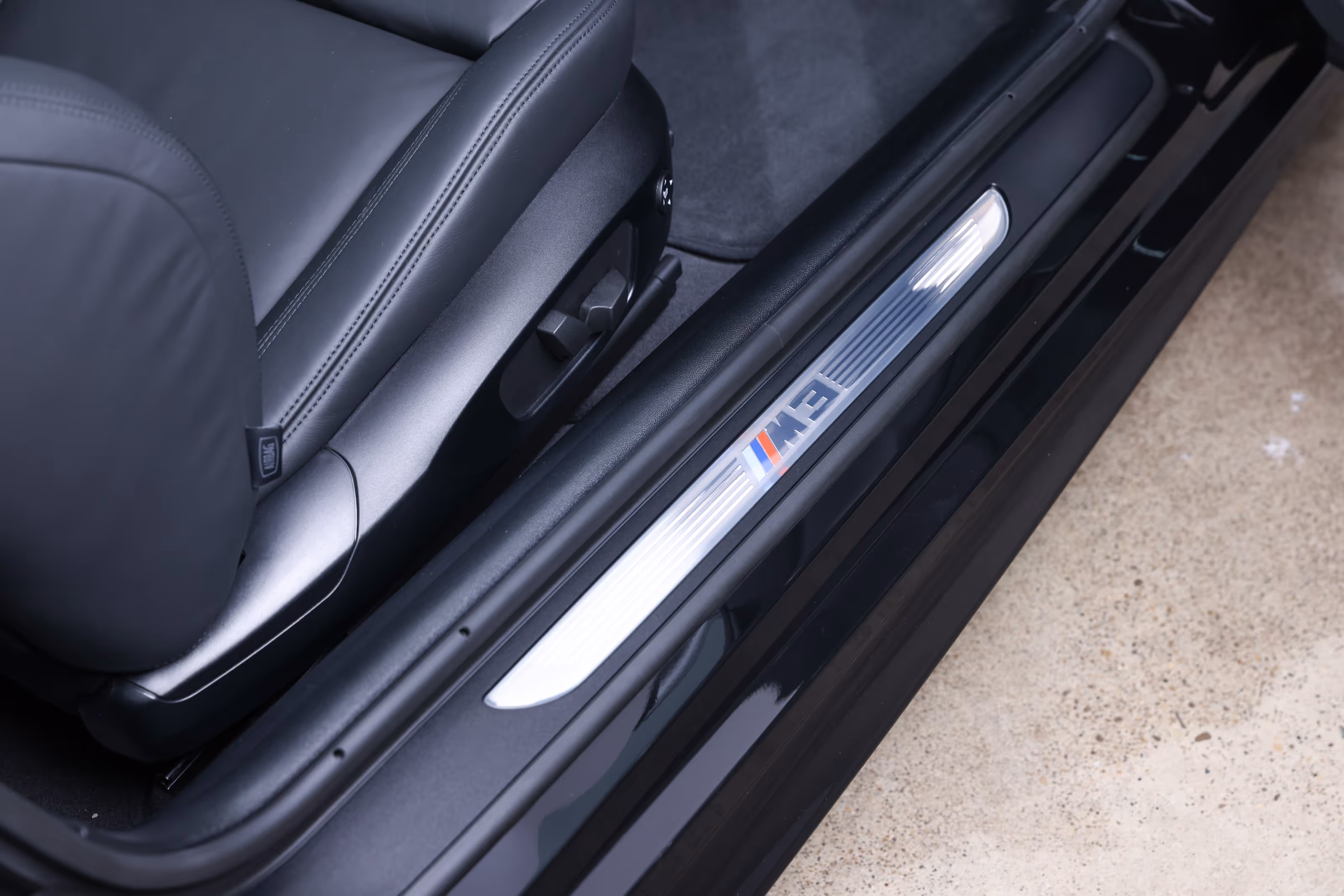 2013 BMW E92 M3 - Image 34