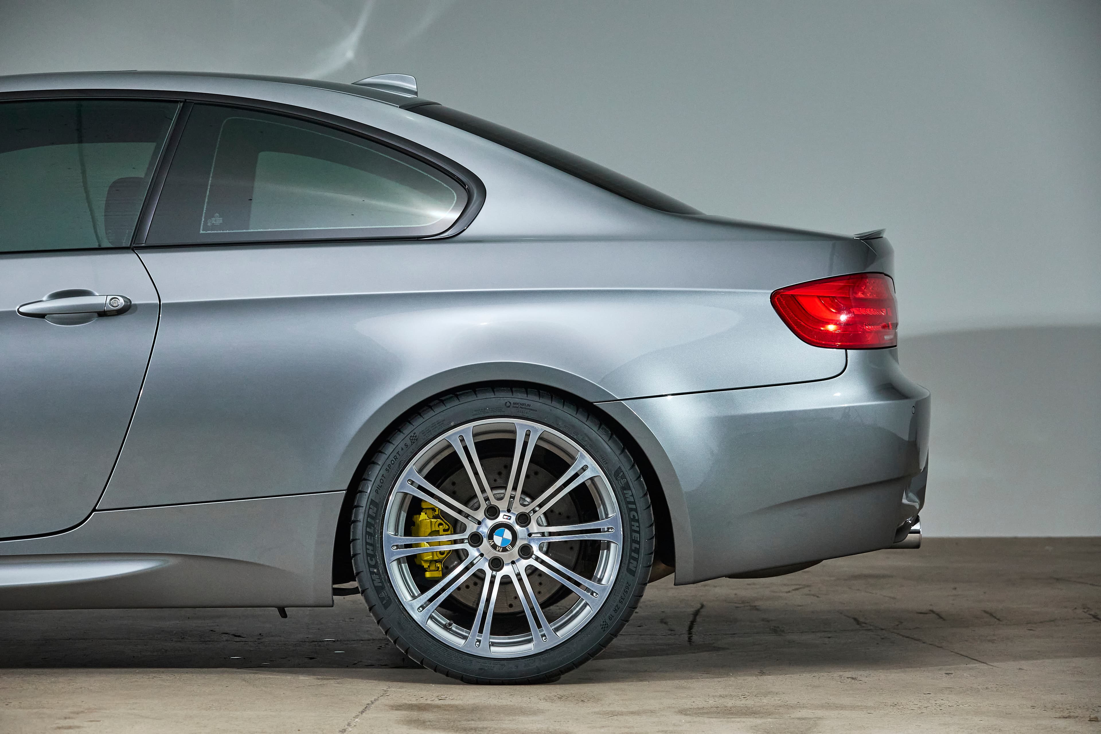2013 BMW E92 M3 - Image 25